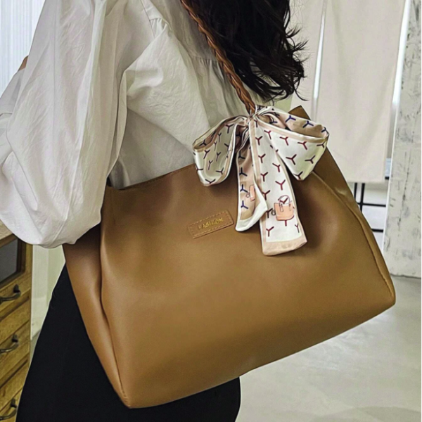 Sac en cuir, Polyvalent Décoré De Foulards En Soi