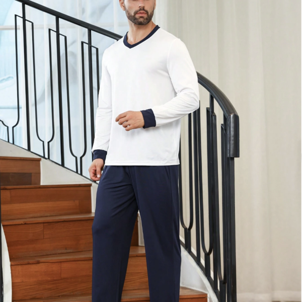 Ensemble de Pyjama en Col V